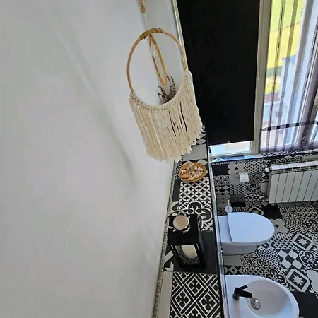 Camera Con Bagno Pomezia